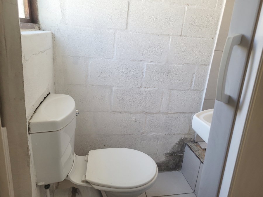 4 Bedroom Property for Sale in Vredelust Western Cape